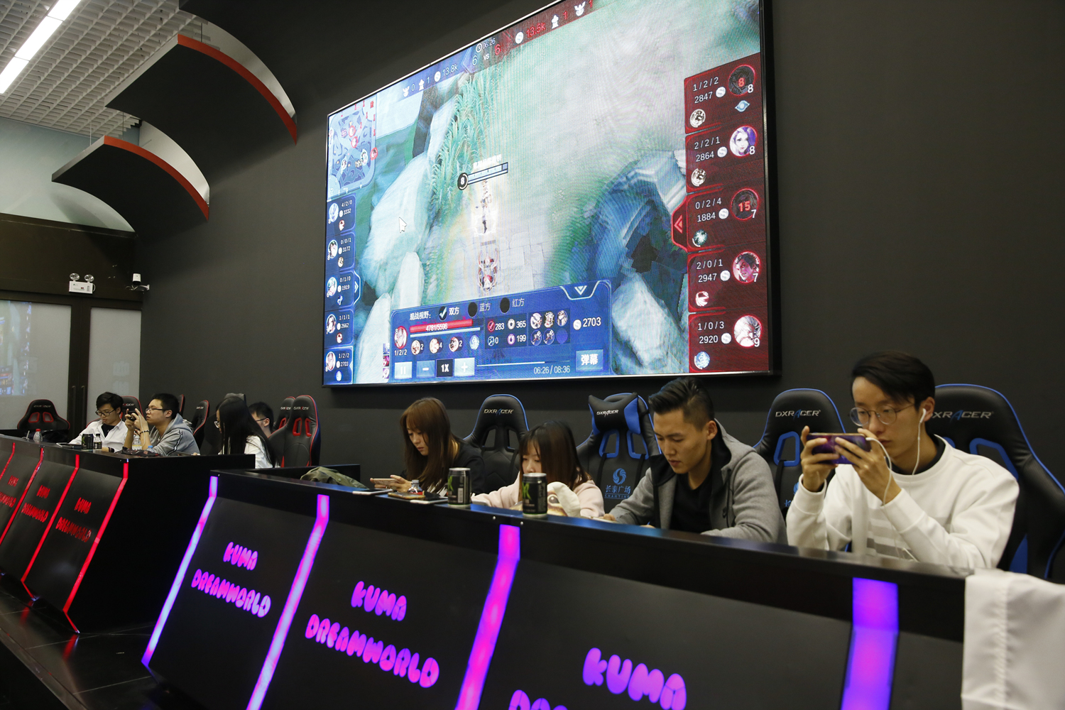 电竞比分网：王者荣耀10.15版本更新解读，夏洛特起飞，黄打野刀降温